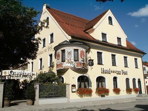 Hotel Gasthof Zur Post Unterfoehring Bagian luar foto