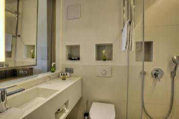 Hotel Gasthof Zur Post Unterfoehring Bagian luar foto