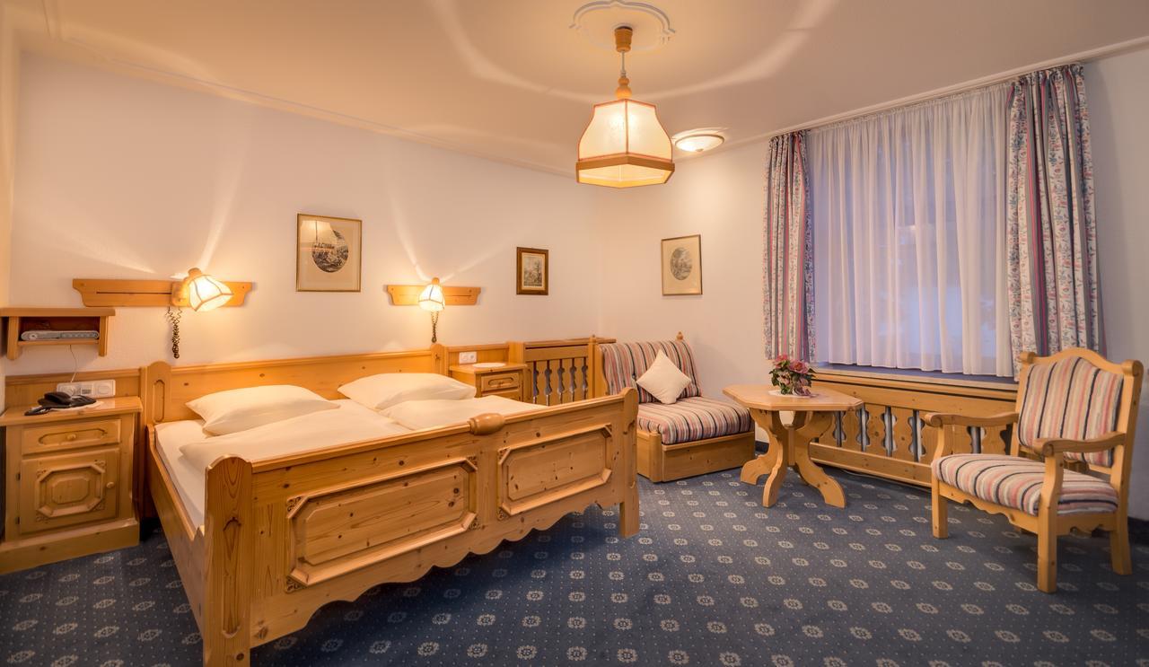 Hotel Gasthof Zur Post Unterfoehring Bagian luar foto